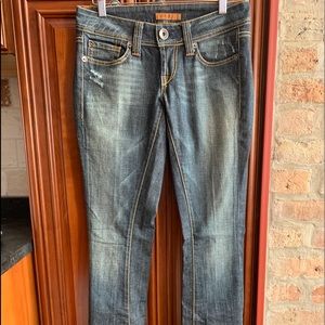 ARDEN B LEXY SKINNY BLUE JEAN WITH GOLD STITCHING. WOMANS SIZE 26